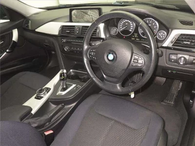 BMW 3-Series  с аукциона в Японии