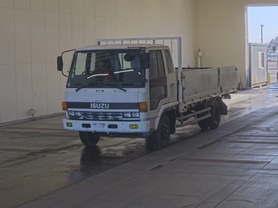 Isuzu FORWARD  с аукциона в Японии