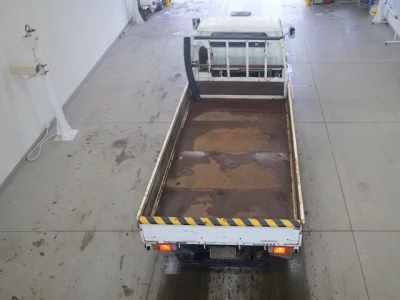 Toyota DYNA  с аукциона в Японии