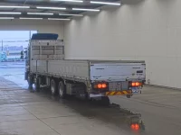 Nissan QUON лот № 4209 оценка 3  с аукциона в Японии 1