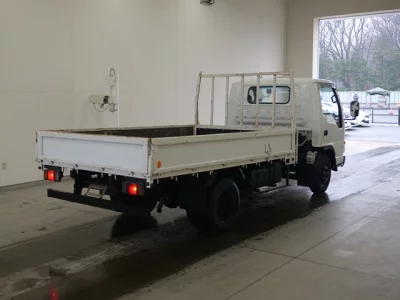 Isuzu ELF  с аукциона в Японии