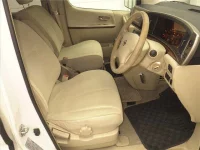 Nissan ELGRAND лот № 70494 оценка 3.5  с аукциона в Японии 4