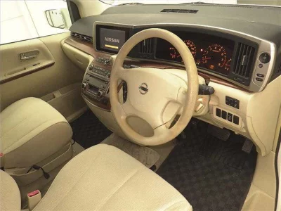 Nissan ELGRAND  с аукциона в Японии