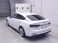 Audi A5 лот № 60005 оценка 4.5  с аукциона в Японии 1