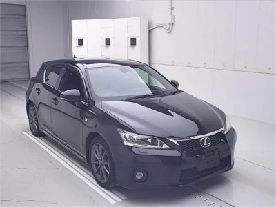 Lexus CT  с аукциона в Японии