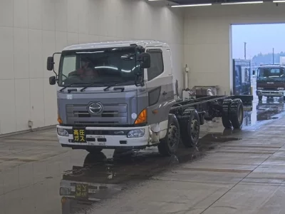 Hino TRUCK