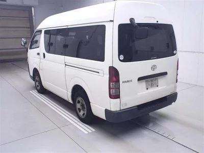 Toyota HIACE VAN  с аукциона в Японии