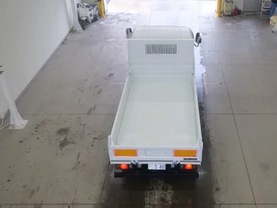 Isuzu ELF  с аукциона в Японии