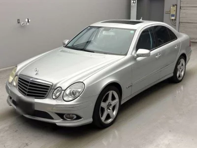 Mercedes-Benz E CLASS  с аукциона в Японии