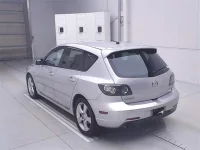 Mazda AXELA лот № 70528 оценка ***  с аукциона в Японии 1