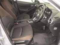 Mazda MAZDA2 лот № 70524 оценка 4  с аукциона в Японии 4