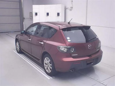 Mazda AXELA  с аукциона в Японии