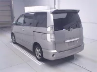 Toyota VOXY лот № 70534 оценка R  с аукциона в Японии 1
