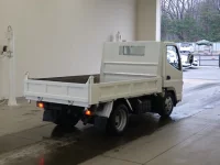 Mitsubishi CANTER лот № 1367 оценка R  с аукциона в Японии 1