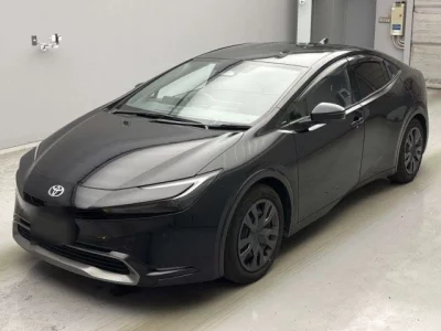 Toyota PRIUS  с аукциона в Японии
