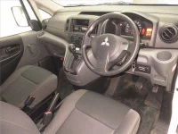 Mitsubishi DELICA лот № 70551 оценка R  с аукциона в Японии 2