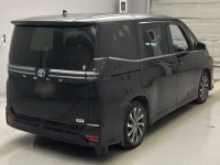 Toyota VOXY лот № 195 оценка RA  с аукциона в Японии 1