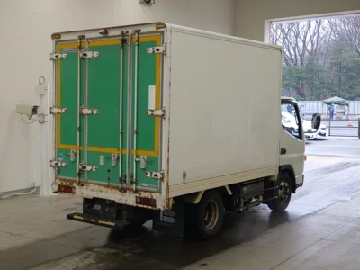 Mitsubishi CANTER  с аукциона в Японии