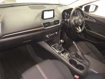 Mazda AXELA  с аукциона в Японии