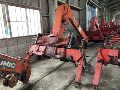 OTHERS UNIC CRANE