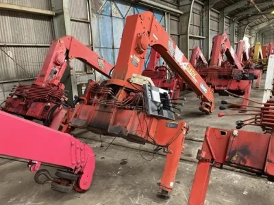 OTHERS UNIC CRANE