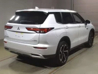 Mitsubishi OUTLANDER PHEV лот № 50033 оценка R  с аукциона в Японии 1