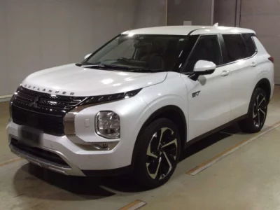 Mitsubishi OUTLANDER PHEV  с аукциона в Японии