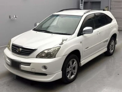 Toyota HARRIER  с аукциона в Японии