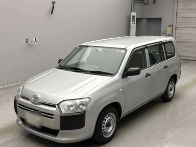 Toyota SUCCEED  с аукциона в Японии