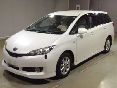 Toyota WISH  с аукциона в Японии