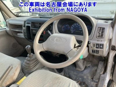 Toyota DYNA  с аукциона в Японии