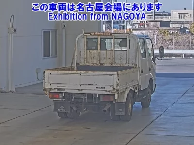 Toyota DYNA  с аукциона в Японии