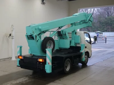 Toyota DYNA  с аукциона в Японии