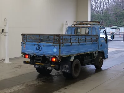 Isuzu ELF  с аукциона в Японии
