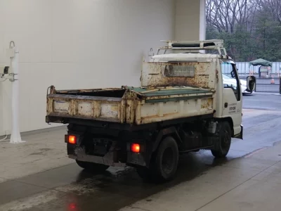 Isuzu ELF  с аукциона в Японии