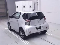 Toyota IQ лот № 80008 оценка ***  с аукциона в Японии 1
