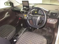 Toyota IQ лот № 80008 оценка ***  с аукциона в Японии 2