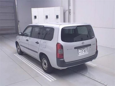 Toyota PROBOX  с аукциона в Японии