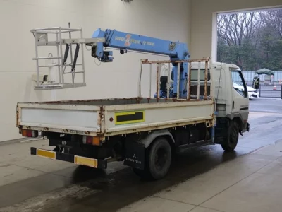 Mitsubishi FUSO TRUCK  с аукциона в Японии