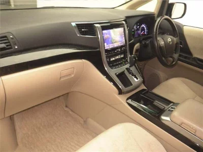 Toyota ALPHARD  с аукциона в Японии