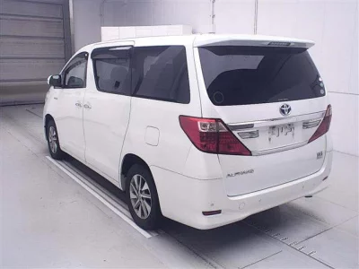Toyota ALPHARD  с аукциона в Японии