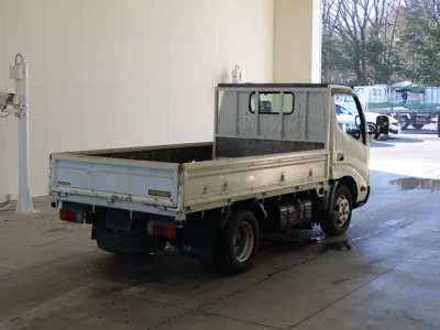 Hino DUTRO  с аукциона в Японии