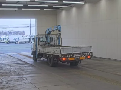 Isuzu FORWARD  с аукциона в Японии