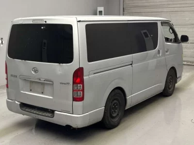 Toyota HIACE VAN  с аукциона в Японии