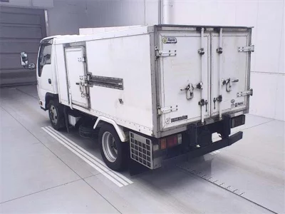 Isuzu ELF  с аукциона в Японии