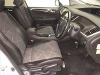 Honda JADE лот № 5063 оценка 3.5  с аукциона в Японии 4