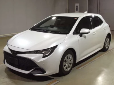 Toyota COROLLA SPORT  с аукциона в Японии