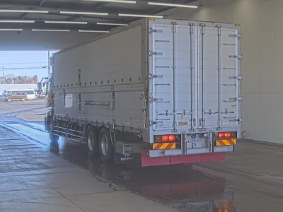 Nissan QUON  с аукциона в Японии