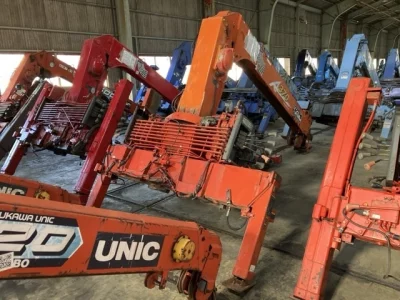OTHERS UNIC CRANE