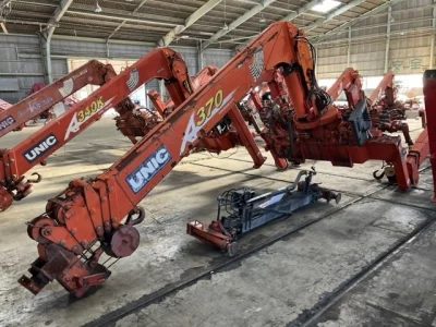 OTHERS UNIC CRANE